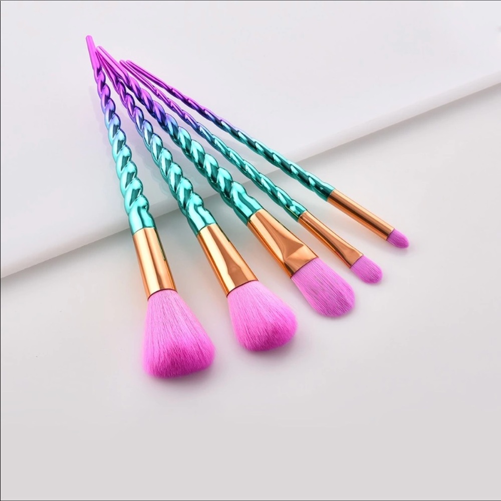 Pink ombré unicorn makeup brushes - Picture 2 of 6